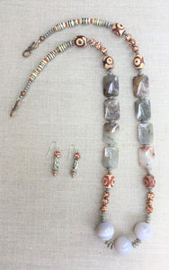 Necklace with agate and carnelian beads